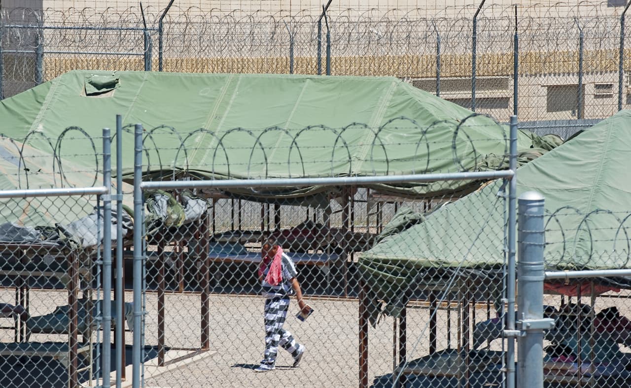 Arpaio trajo al Tent City una campaña nacional para salvar vidas a través de trasplantes. Unos 50 reos se registraron como donantes.