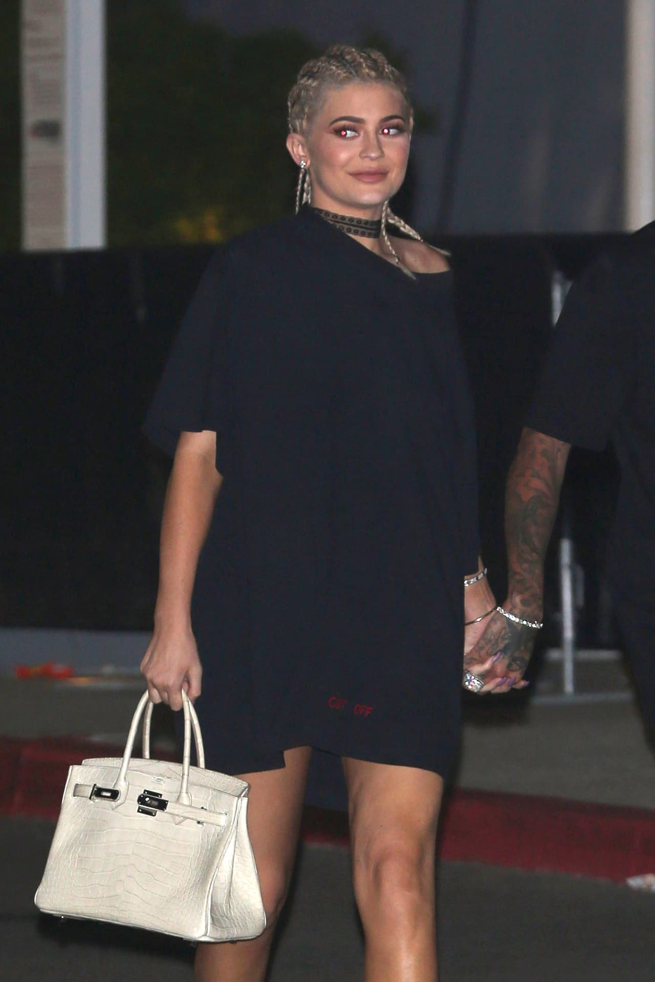 ¿Te gusta su outfit?