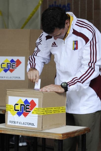 "Los venezolanos son la garantía de la transparencia de este proceso", dijo.