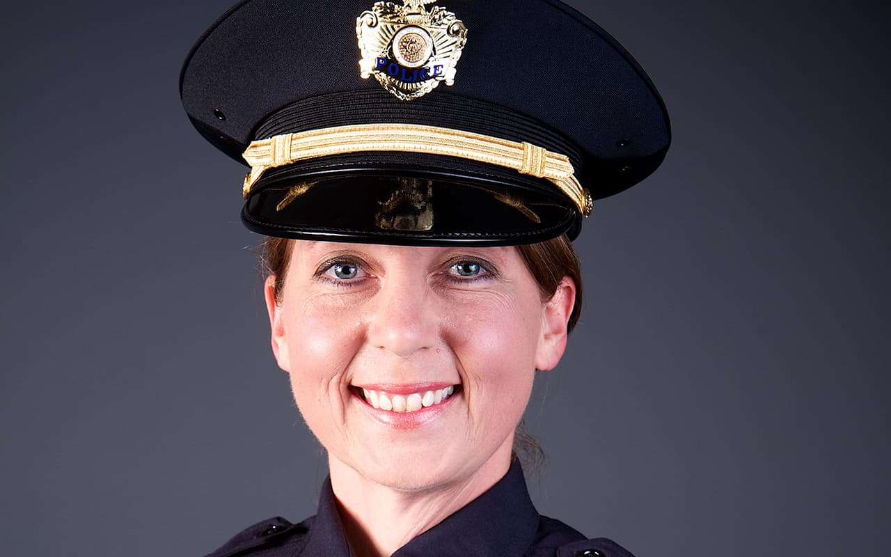 Un juez encuentra no culpable a Betty Shelby, la agente de policía que disparó contra un hombre negro desarmado en Tulsa