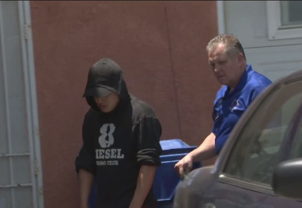 Acusan a padre de "matar a golpes" a su hijo de 4 años en Los Ángeles