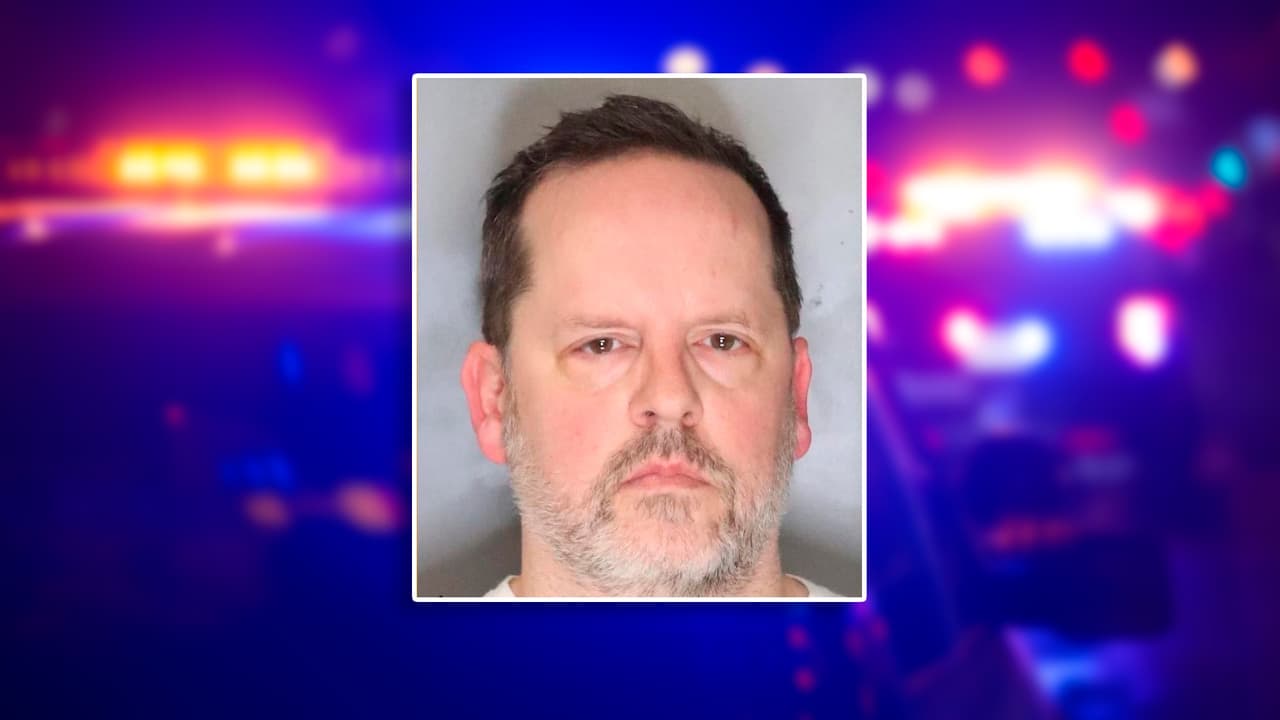 Arrestan a maestro de Sacramento acusado de posesión de material de abuso infantil