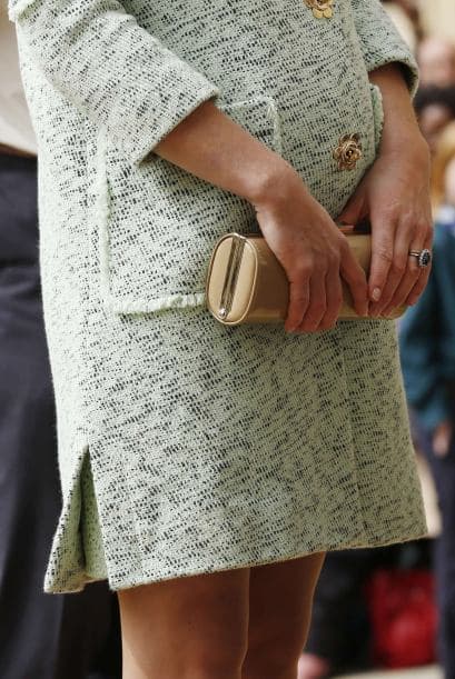 Para no invertir mucho dinero en accesorios te recomendamos comprarlos en tonos neutros, así un mismo accesorio puedes usarlo con varios 'looks'.