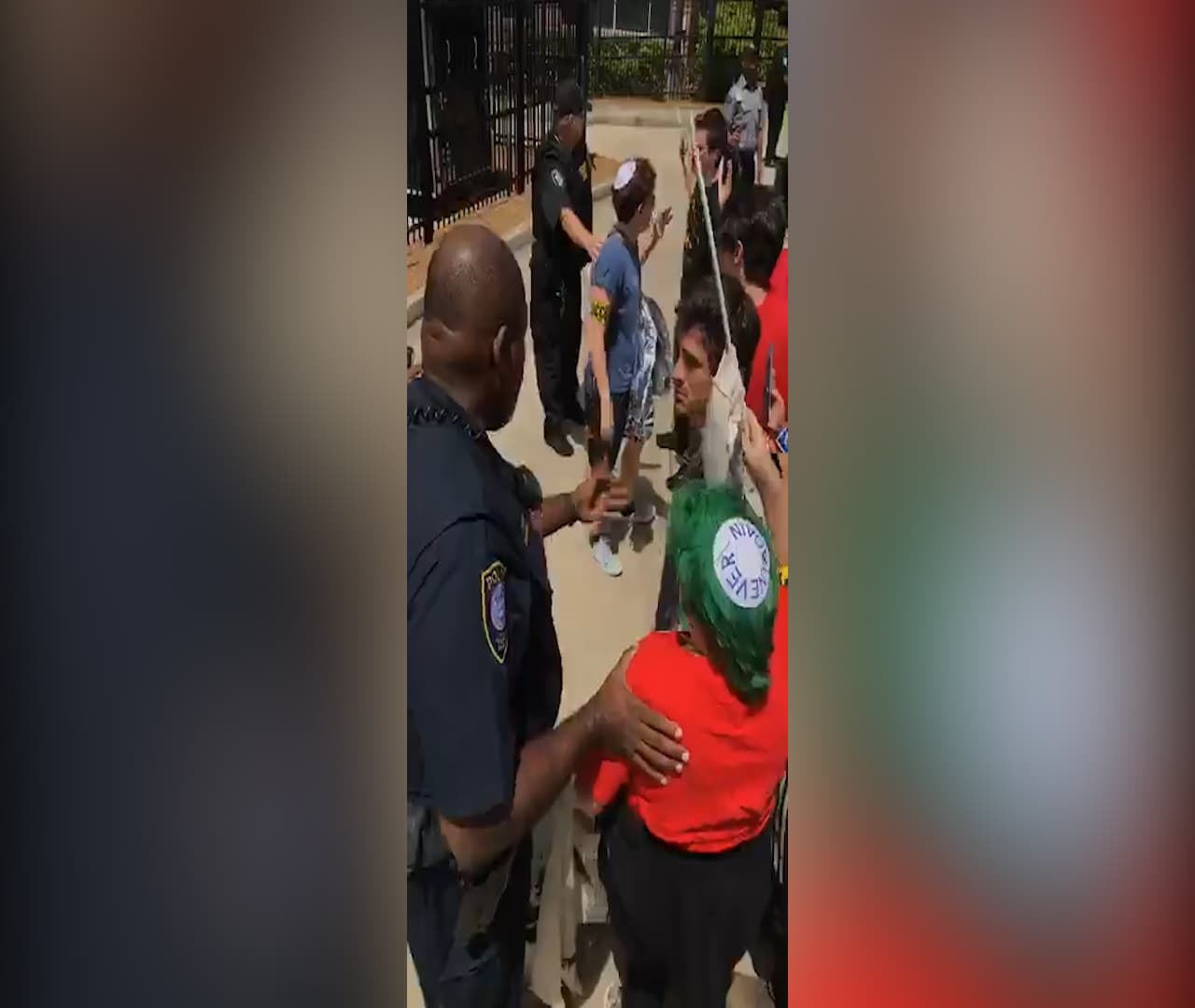 Una protesta este lunes contra el Servicio de Inmigración y Control de Aduanas de los Estados Unidos (ICE) en Atlanta terminó con al menos dos personas arrestadas, según los organizadores de la manifestación.