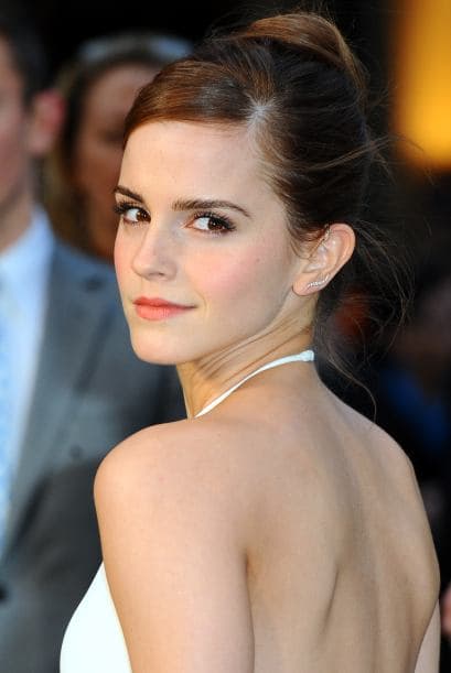 Emma WatsonMuchos crecieron viéndola en la saga de "Harry Potter" como una niña, ahora es una sensual mujer que destaca por su elegancia. Mira aquí los videos más chismosos.