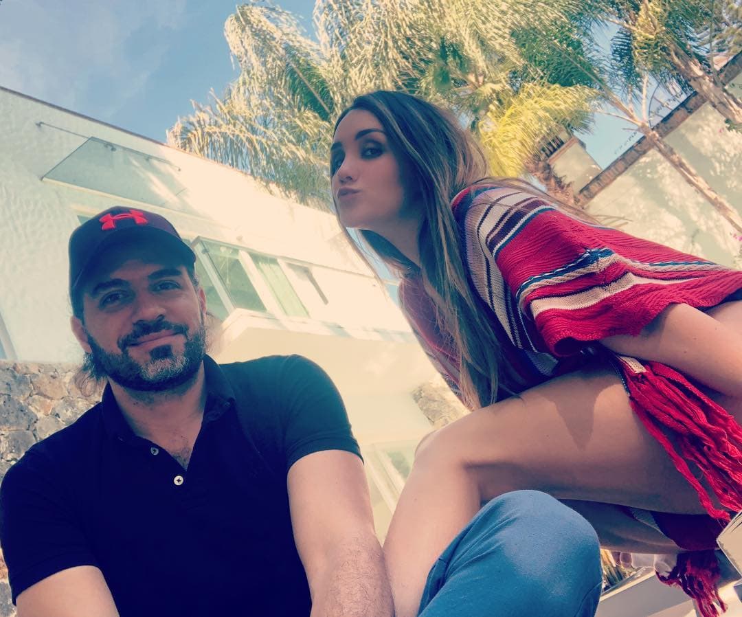 "Es todo un proceso, realmente se dice fácil, pero no. Es algo muy bonito que nos hemos dado tiempo, sobre todo yo que he estado trabajando toda mi vida y este momento es algo muy especial para mí y yo creo que para cualquier mujer".