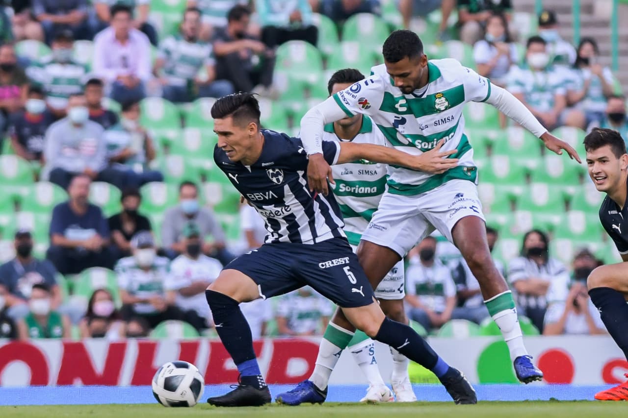 Monterrey sacó un triunfo de último minuto ante un equipo de Santos que está en un bache y no encuentra el triunfo.