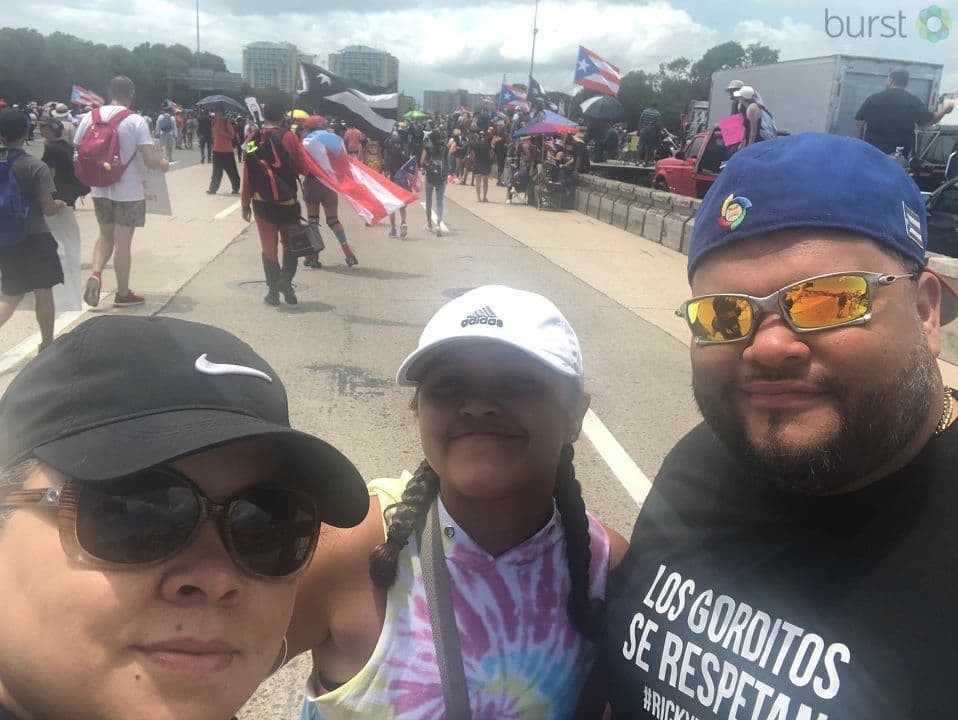 "Mis nietos en representación mía".