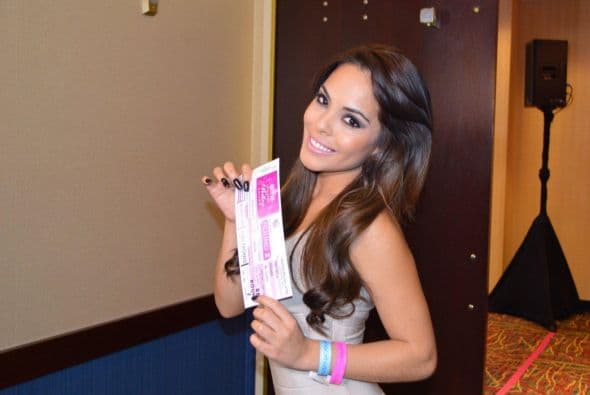 La bella puertorriqueña-mexicana fue eliminada en la cuarta gala de Nuestra Belleza Latina. "No tengo palabras para explicar. Siempre quise estar aquí. Gracias Osmel por haberme dado el pase este año", dijo Yesenia, quien confesó sus problemas familiares. Uno de sus sueños era entrar al 'reality' y que en su paso por la competencia lograra el apoyo de su madre.