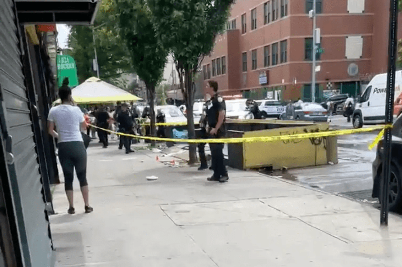 El costo estimado del suministro de esos artículos a un niño es de $936 al año. 
<br>