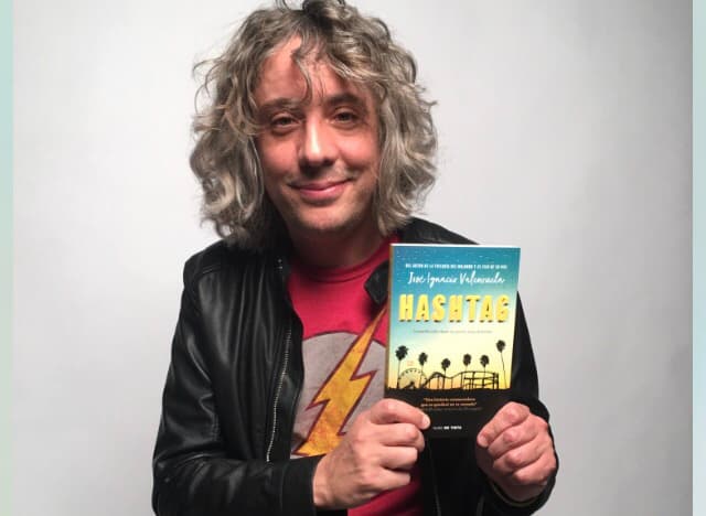  “Un buen hashtag puede exorcizar todos esos dolores que no te están dejando ser feliz”:  José Ignacio Valenzuela