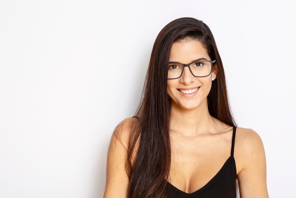 El cuerpo físico y la vida de la persona, la constitución física, la apariencia, la personalidad, el comienzo de la vida, en la casa I se muestra cómo te ve la gente, y el modo en que tú ves a la gente. Indica la actitud de la persona.