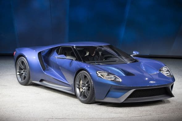 Ford sorprendió a todos con la presentación de la versión moderna del mítico Ford GT: el nuevo Ford GT Carbon Concept.