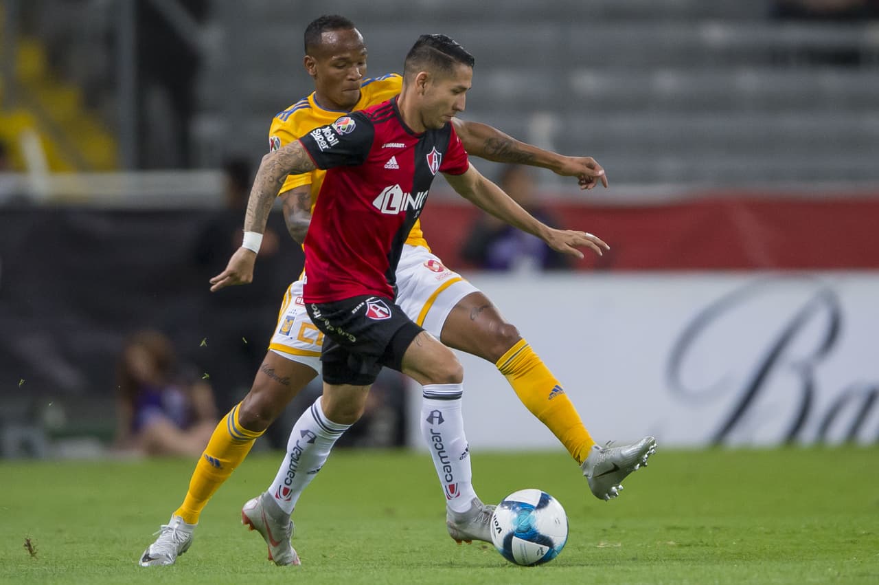 Al descanso se presentaron pocas oportunidades de peligro, ninguna, lo suficientemente clara para romper el cero y después de 45' se mantuvo el empate 0-0.