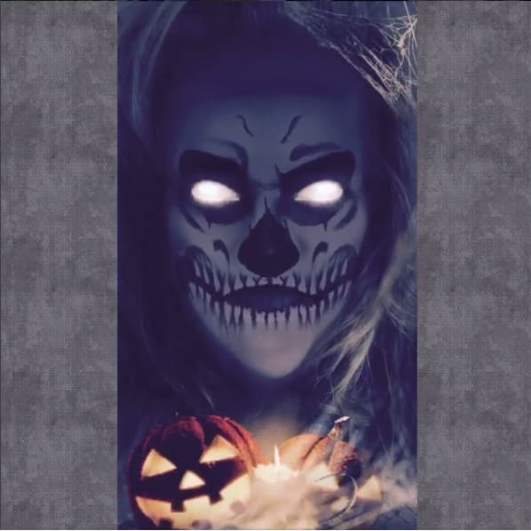 Ella es muy ocurrente y no dudamos que sus hijos hasta la aconsejen qué tipo de fotos debe poner en estas fiestas-