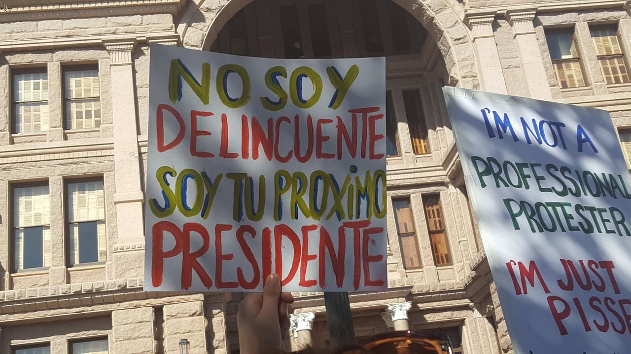 Mensaje: “No soy delincuente, soy tu próximo presidente”
<br>