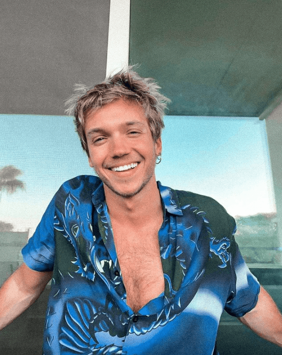 Franco Masini también es cantante y pronto llegará a la Elite Way School.