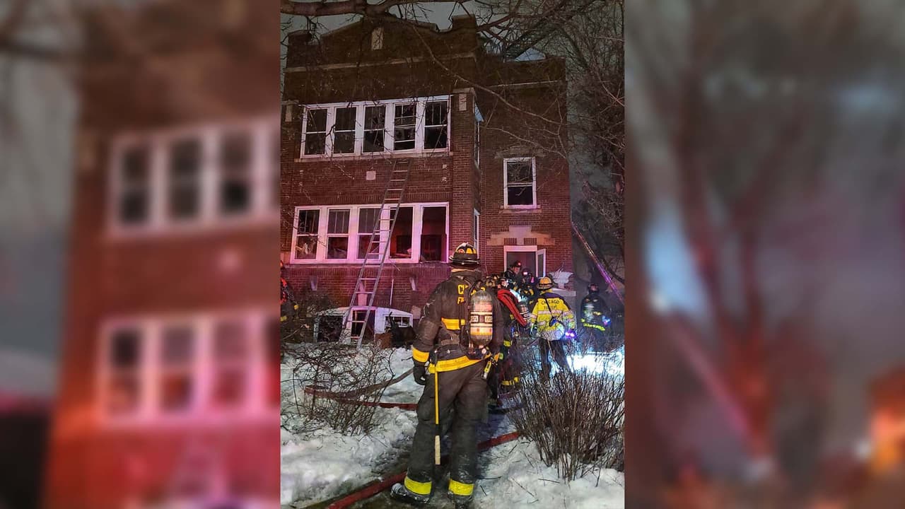 Incendio en vivienda de Irving Park cuesta la vida a dos personas