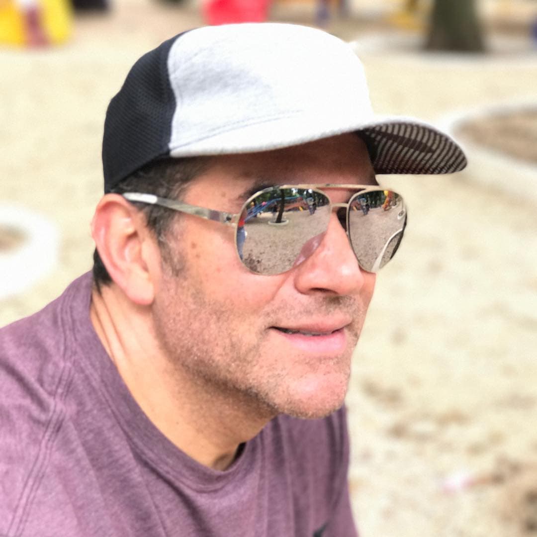 Pero, para desgracia de muchos de los seguidores de la pareja, se separaron en 2004 ante rumores de infidelidad por parte del actor.