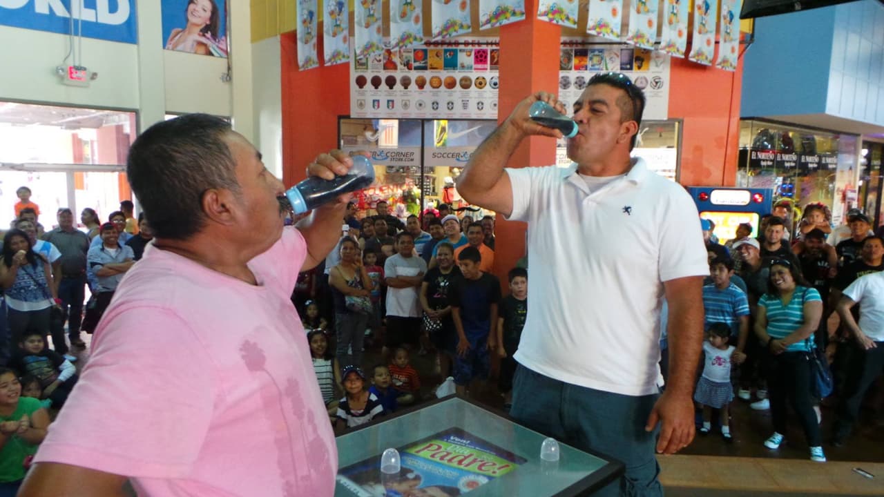 <b>Lleva a papá a la Plaza Fiesta</b>. Plaza Fiesta celebrará por todo lo alto a los padres este domingo 18 de junio a partir de las 2 p.m. El festejo incluye juegos, rifas, música en vivo y mucho más.