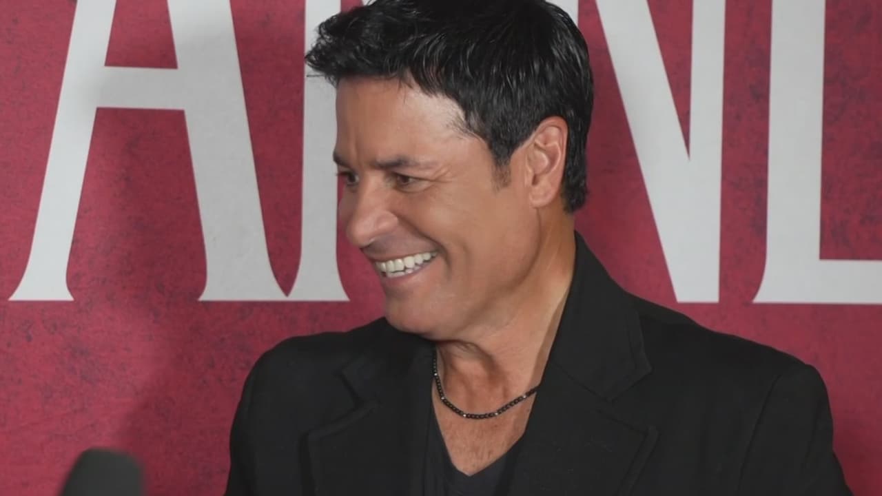 Chayanne celebra el éxito de su extensa gira internacional, y de 'ser el papá' de toda Latinoamérica