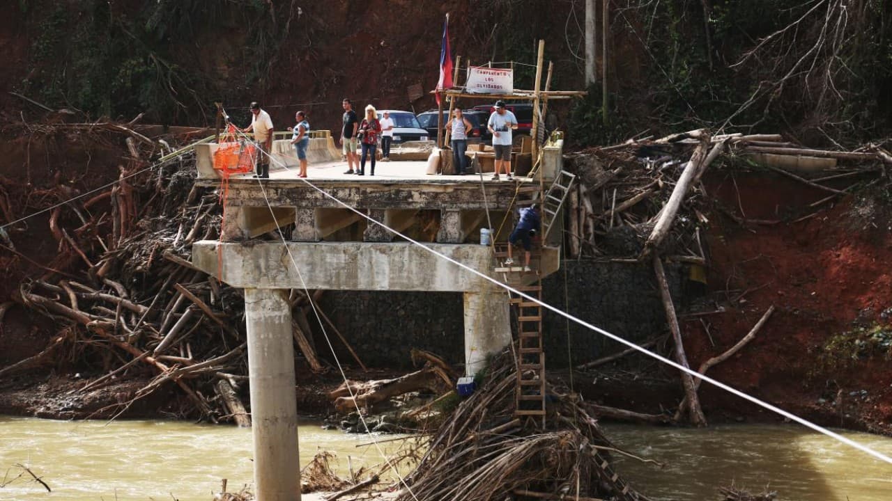Sin luz, sin agua, sin internet: así se vive en Puerto Rico a un mes del huracán María
