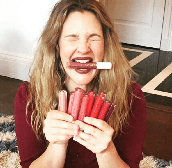 A partir de enero de 2013 lanzó al mercado su propia línea de maquillaje bajo el nombre Flower, misma que creó en colaboración con Grupo Maesa.