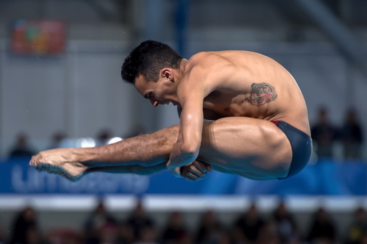 Juan Celaya se cuelga la tercera: plata en el trampolín 3 m.
