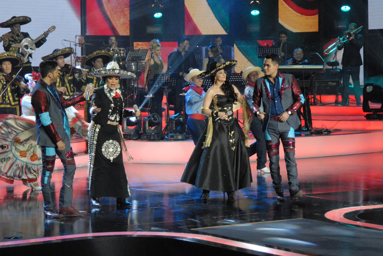 Aida, Graciela y Los Recoditos estremecieron a todos los invitados.