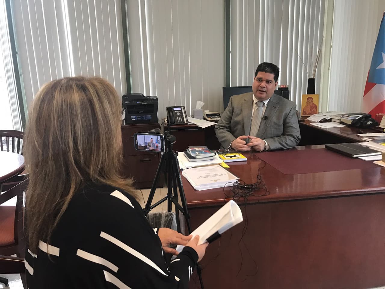 El Comisionado electoral del Partido Popular Democrático, Guillermo San Antonio Acha, expone la posición de su colectividad para denunciar que este plebiscito es uno amañado que podría ser retado en los tribunales.