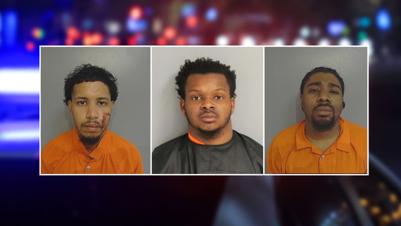 Escapan en camioneta robada y causan accidente mortal en Kissimmee