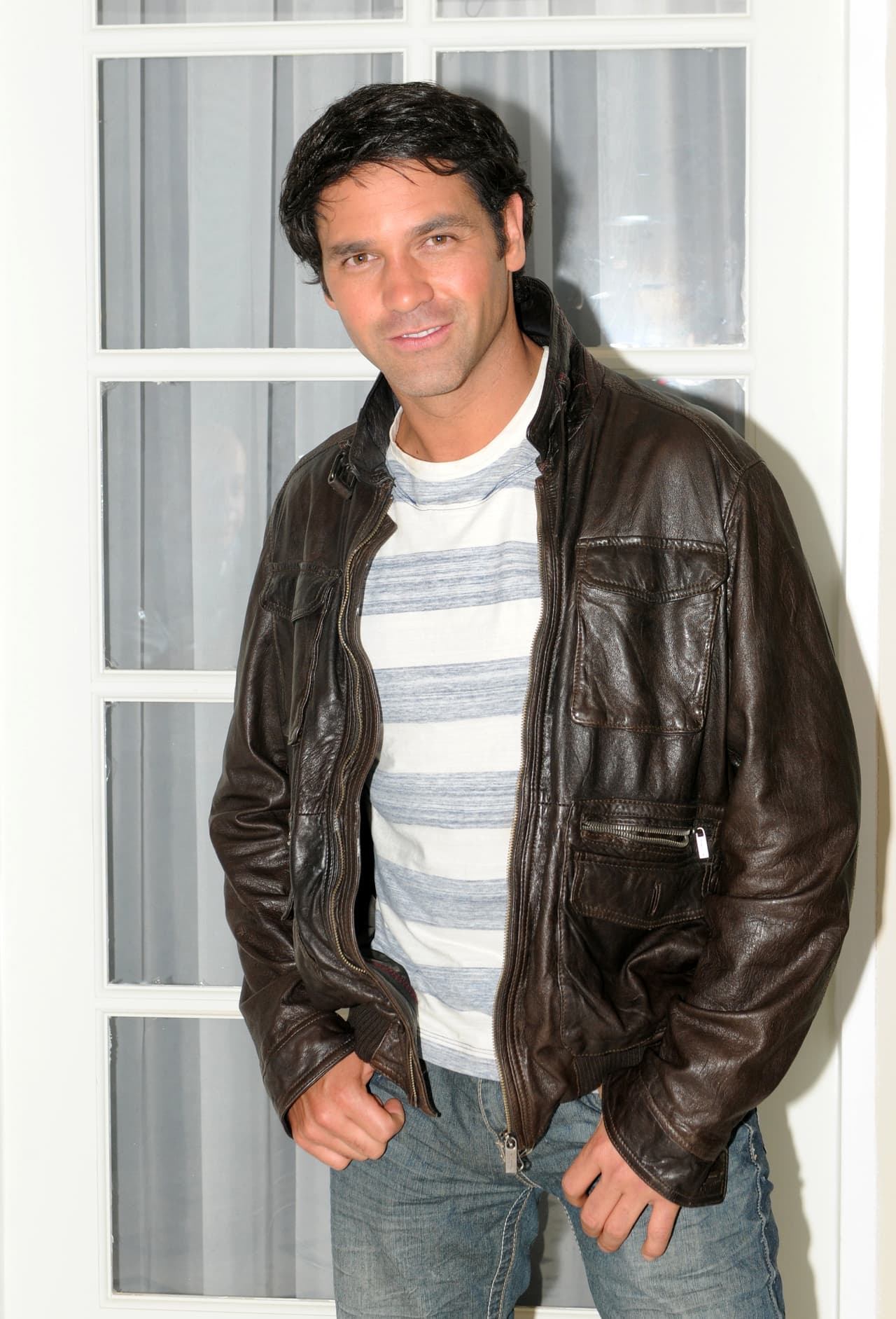 Actualmente se ha dedicado a producir cine.