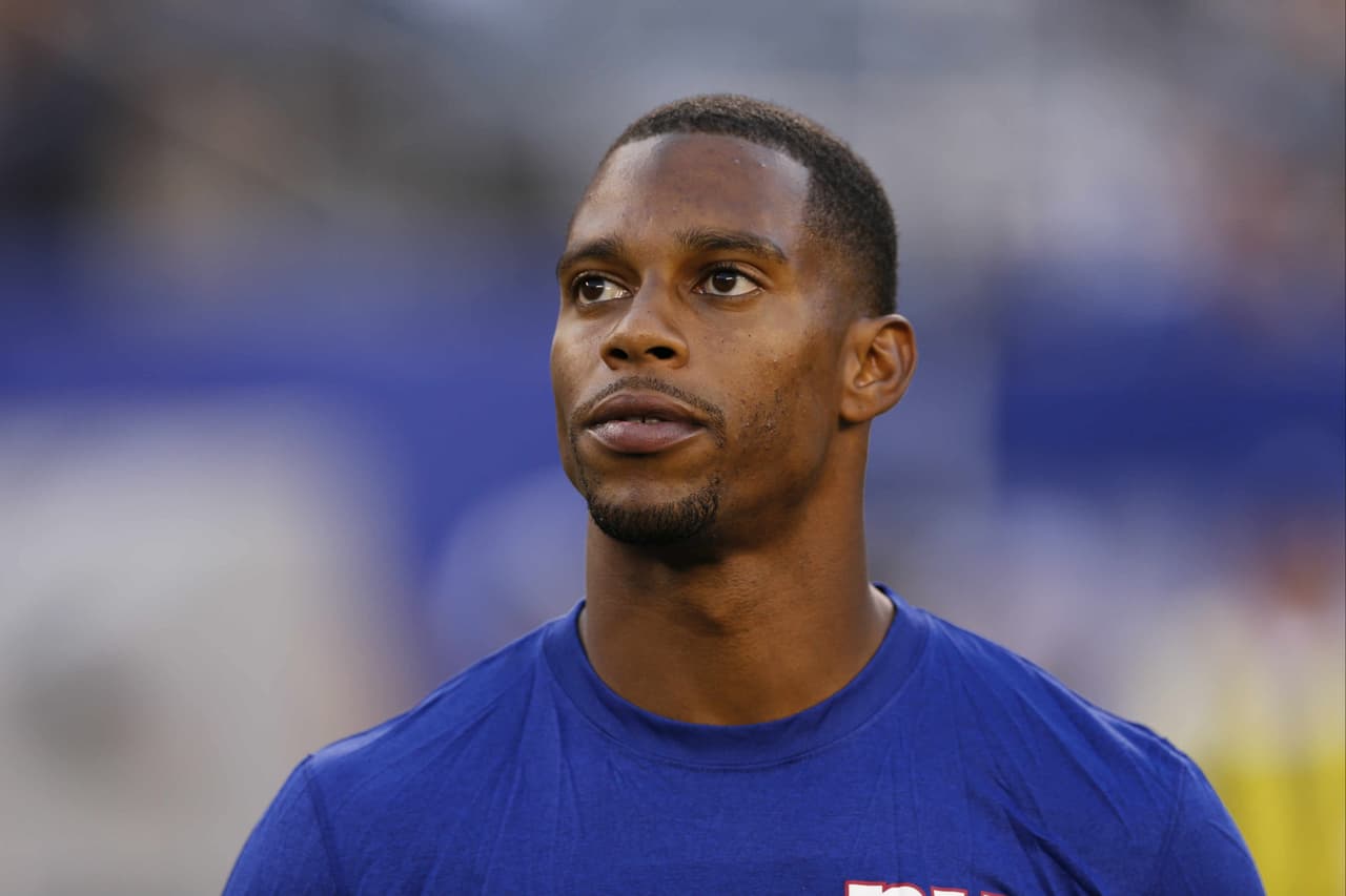 Víctor Cruz no jugará ante los Dallas Cowboys, tendrá que esperar una semana más