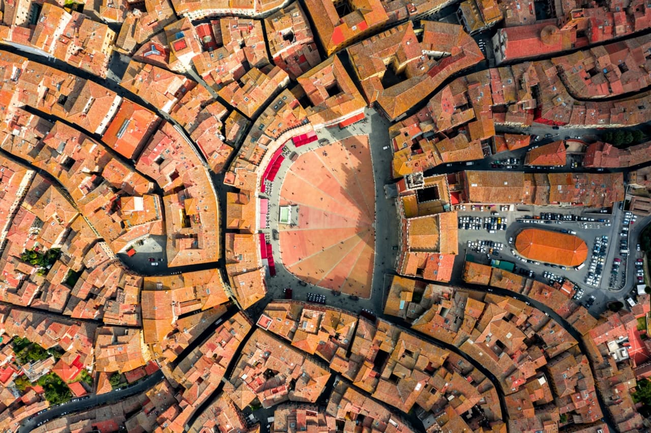 <b>'Siena'</b> es un retrato desde las alturas de esta hermosa ciudad de la región Toscana, en Italia, característica por sus contrucciones de ladrillo.