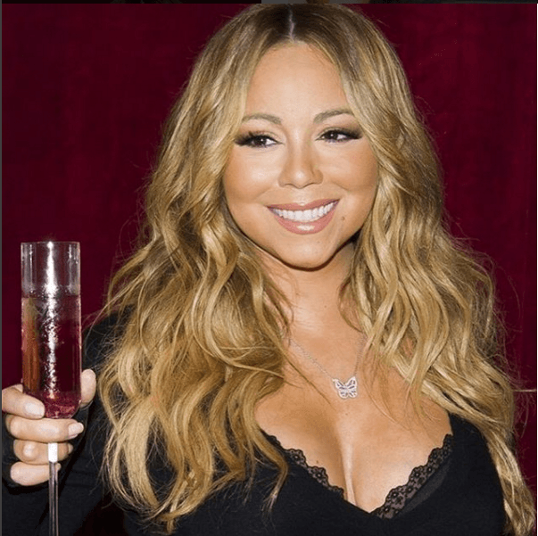 Hace unos meses promoció en redes sociales el evento de San Valentín en el que próximamente festejará con burbujas y música romántica.