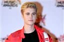 Bieber le dice 'Sorry' a Adele y la tumba del trono 