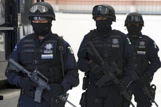 Una estadounidense de 14 años, quien está embarazada, acusa a agentes de Tamaulipas de haberle disparado. (Imagen de archivo).