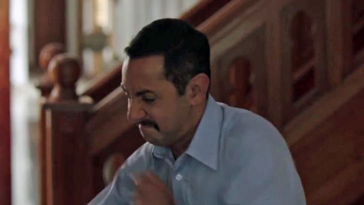 ‘
<b><a href="http://www.univision.com/series/el-chapo/humberto-busto-es-don-sol-en-el-chapo" target="_blank">Don Sol</a></b>’ estalla en ira, sus manipuladoras maniobras han ido de un descalabro a otro y para recuperar su puesto en el gobierno tendrá que echar mano de todo su maquiavelismo. No te pierdas los siguientes capítulos de segunda temporada de la serie, domingo 10pm/9C por Univision.