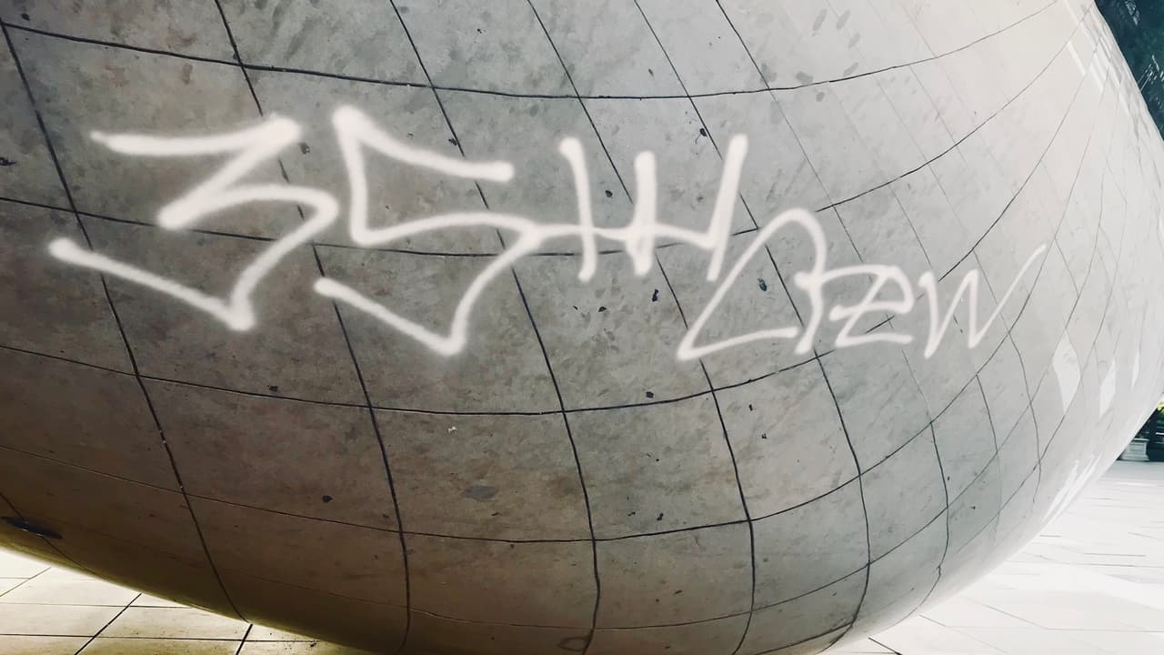 La obra de Anish Kapoor fue vandalizada durante la noche del 1 de julio.