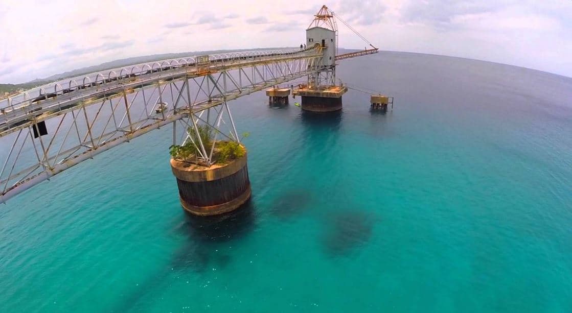 Buscan prohibir lanzarse desde puente y muelles