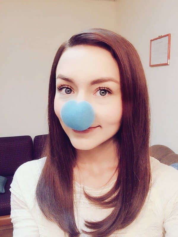 Además es un alma muy caritativa y a través de sus redes sociales invita a sus seguidores a apoyar buenas causas