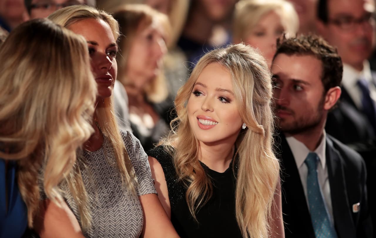 Tiffany Trump de 22 años es la única hija del presidente electo con su segunda esposa Marla Maples.