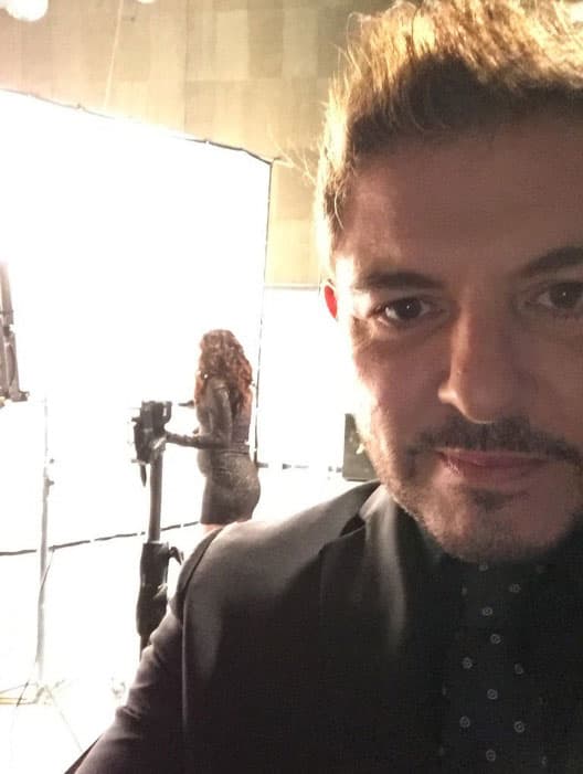 Ahora luce como un hombre maduro, pero conserva su tierno rostro que enamora a las mujeres.