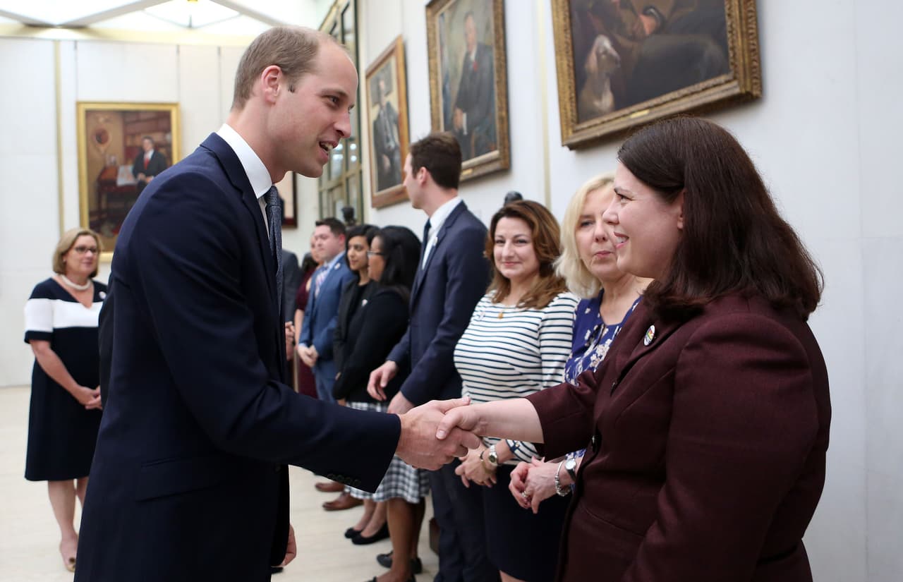 William y Kate firmaron el libro de condolencias por la muerte de 50 personas tras el tiroteo la madrugada del pasado domingo 12 de junio.