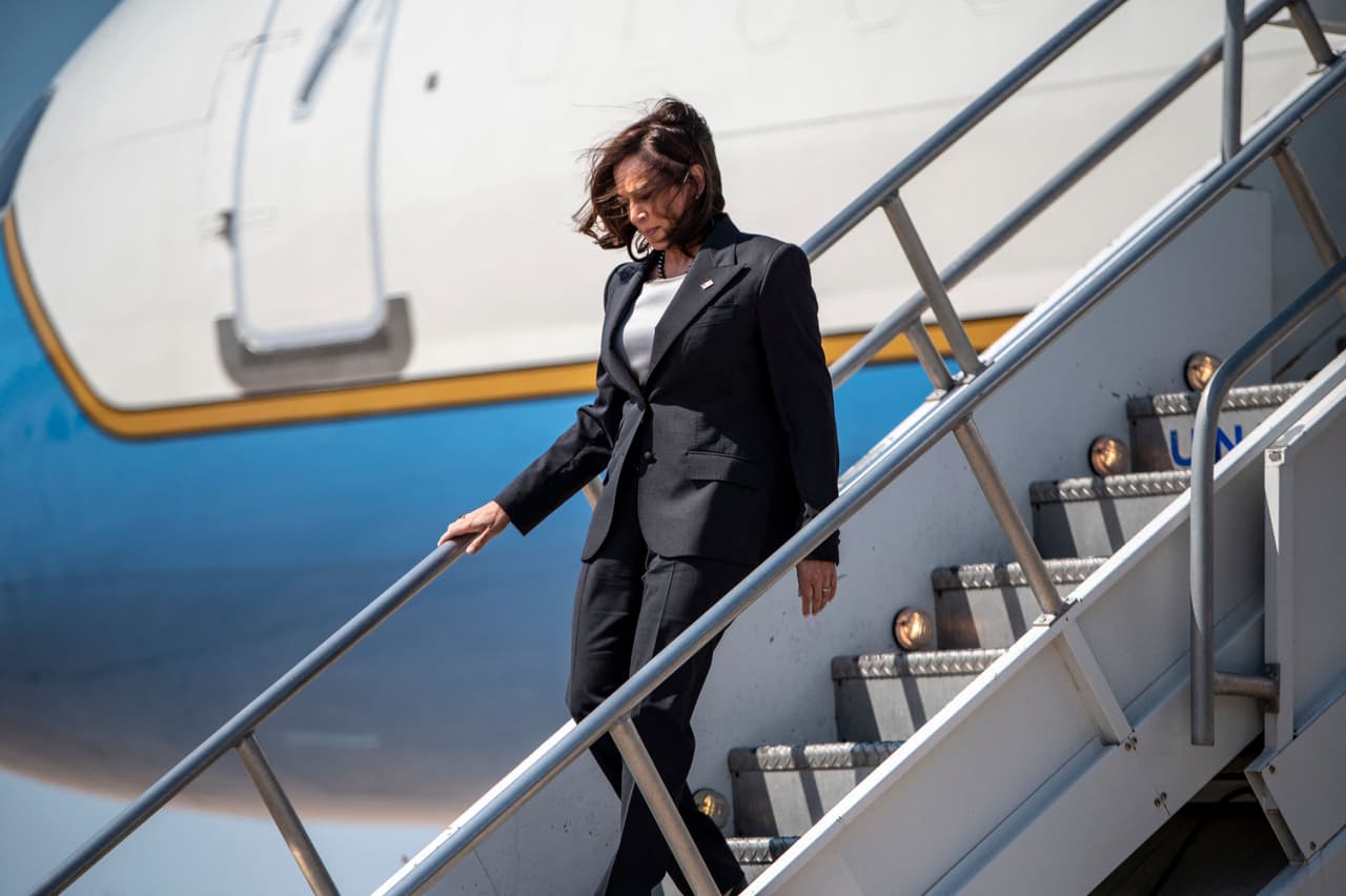 La vicepresidenta Kamala Harris acudirá a un evento de energía limpia en Arizona esta semana