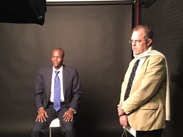 El entonces candidato Jovenel Moise en los estudios de Univison con el periodista David Adams. Marzo 10, 2016.