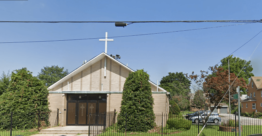 <h3 class="cms-H3-H3">St Benedict the Moor</h3>
<br>
<b>Dónde: </b>171-17 110th Ave, Jamaica, NY 11434
<br>
<b>Cuando: </b>Segundo y Cuarto martes del mes, 10 a.m. - 12 p.m.