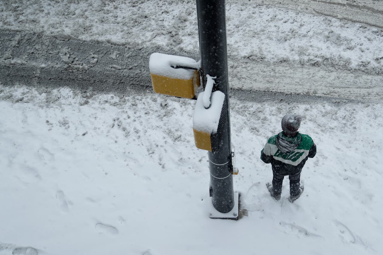 Otra estampa del paisaje urbano nevado en Philadelphia.