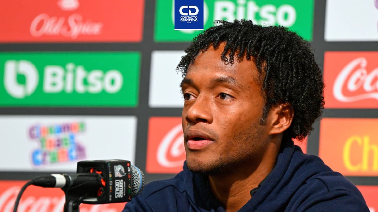 Cuadrado elogia al 'Chucky' Lozano: "Es muy rápido, muy potente"