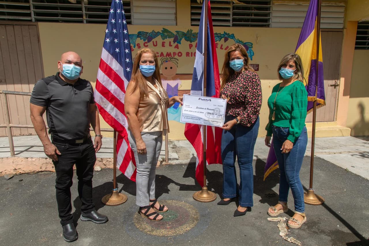 Alcaldesa de Canóvanas propone alquilar por un dólar las escuelas públicas en desuso